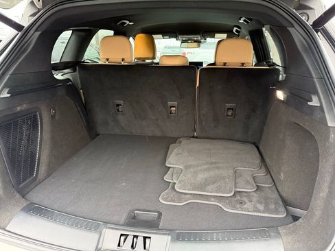 Used 2023 Lincoln Corsair Reserve image 18