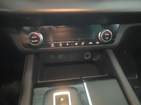 Used 2022 Mitsubishi Outlander ES image 25