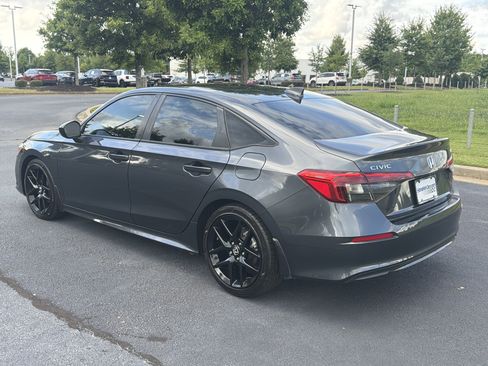 Used 2024 Honda Civic Sport image 8