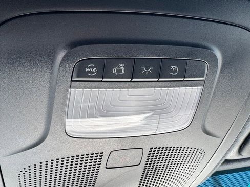 Used 2025 Mercedes-Benz Sprinter 2500 image 25