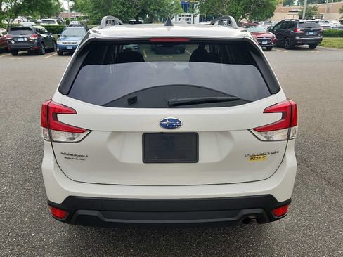Used 2024 Subaru Forester Premium AWD/4WD image 5