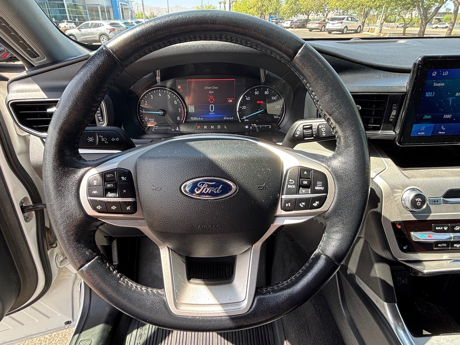 Used 2022 Ford Explorer XLT w/ Equipment Group 202A AWD/4WD image 12