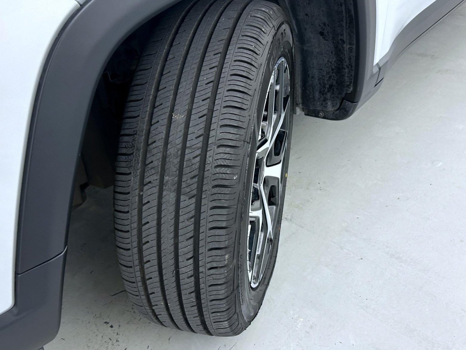 Certified 2025 Jeep Compass Limited AWD/4WD image 24