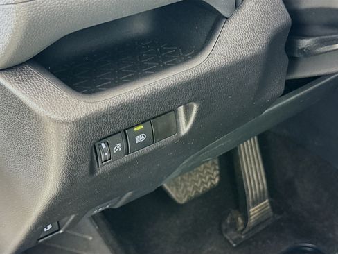 Used 2025 Toyota RAV4 LE image 10