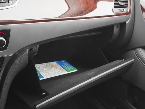 Used 2014 Hyundai Equus Signature RWD image 19