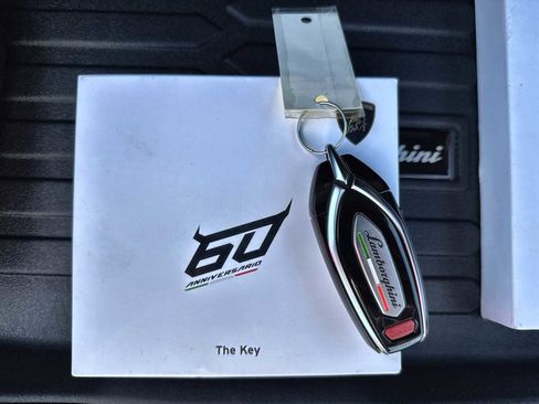 Used 2024 Lamborghini Urus Performante image 26