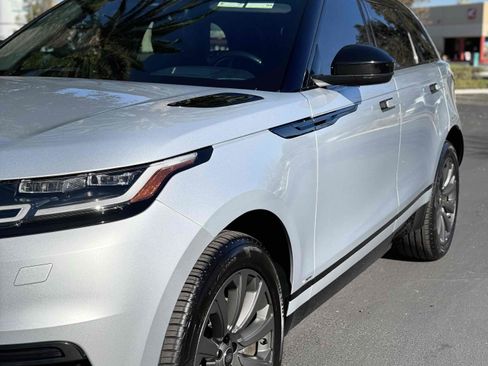 Used 2020 Land Rover Range Rover Velar R-Dynamic S image 29