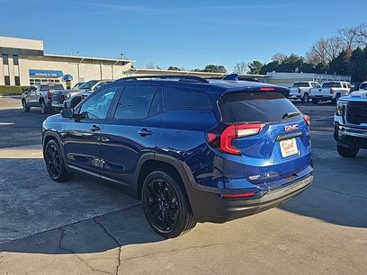 Used 2022 GMC Terrain SLE w/ Driver Convenience Package