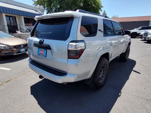 Used 2021 Toyota 4Runner TRD Off-Road Premium w/ Moonroof Package image 5