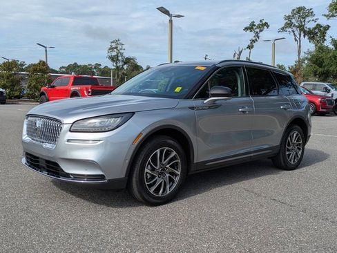 Used 2022 Lincoln Corsair FWD w/ Equipment Group 101A image 7