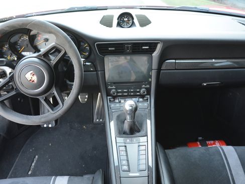 Certified 2018 Porsche 911 GT3 image 12