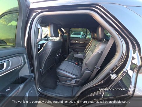 Used 2025 Ford Explorer ST-Line w/ Premium Package RWD image 12