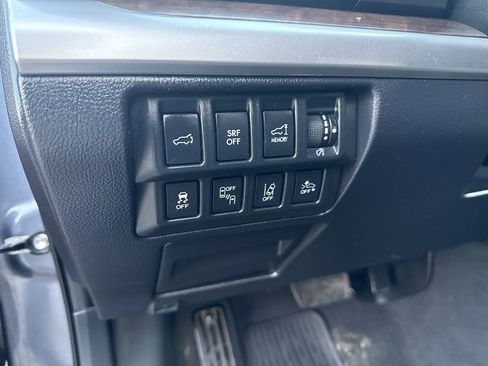 Used 2017 Subaru Outback 3.6R Limited image 14