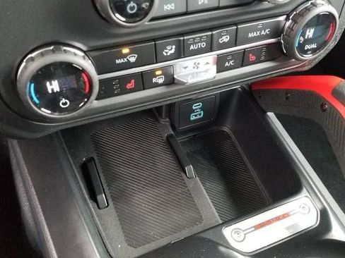 New 2025 Ford Bronco Heritage Edition image 21