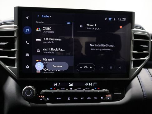 Used 2025 Toyota Tundra Platinum image 27