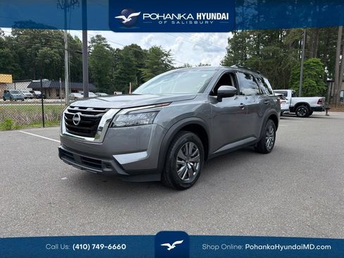 Used 2025 Nissan Pathfinder SV FWD image 1