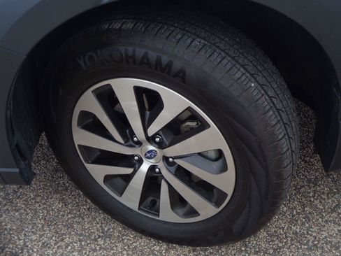 Certified 2025 Subaru Outback Premium AWD/4WD image 19
