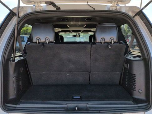 Used 2012 Ford Expedition Limited RWD image 13