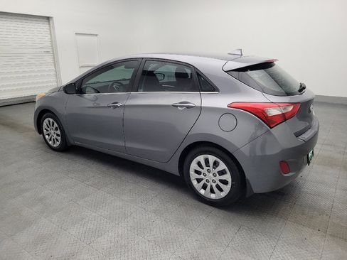 Used 2016 Hyundai Elantra GT image 3