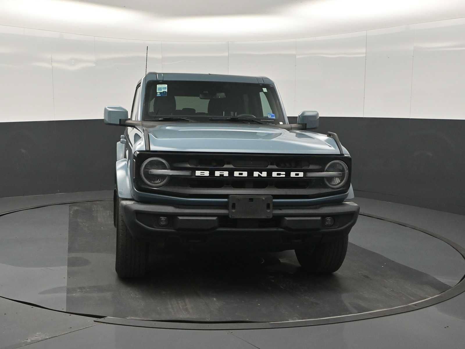Used 2022 Ford Bronco Outer Banks AWD/4WD image 2