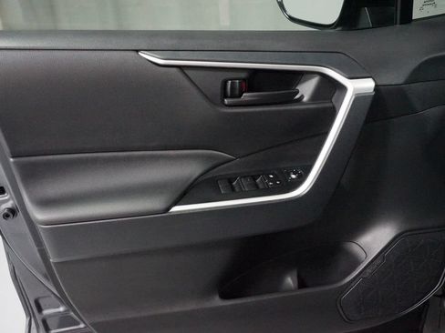 Certified 2025 Toyota RAV4 LE FWD image 28