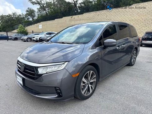 Used 2024 Honda Odyssey Touring image 1