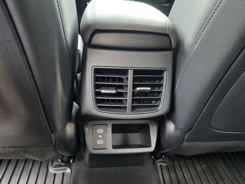 Used 2024 Kia Seltos EX FWD image 24