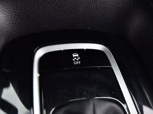 Used 2025 Toyota Corolla LE image 15