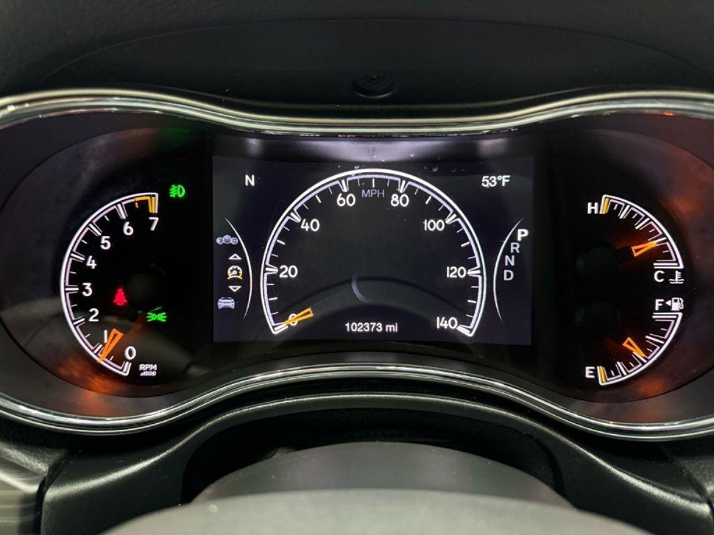 Used 2019 Jeep Grand Cherokee Altitude AWD/4WD image 16