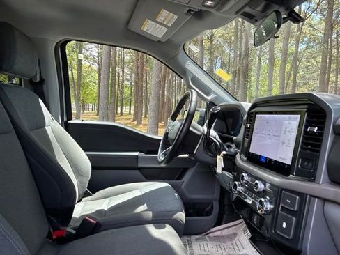 Used 2025 Ford F150 XLT w/ Equipment Group 301A Standard AWD/4WD image 17