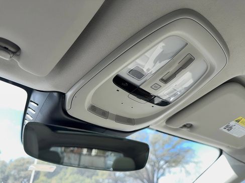 Certified 2023 Volvo XC60 B5 Core w/ Climate Package image 17