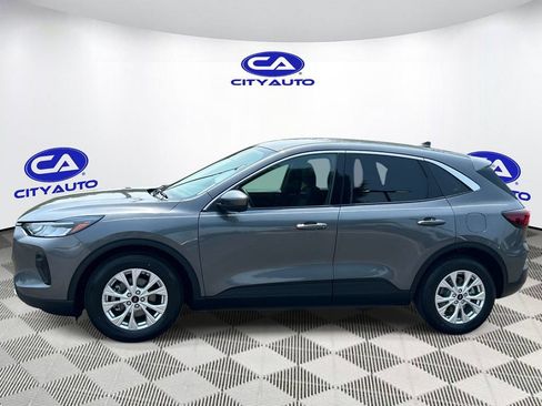 Used 2023 Ford Escape Active w/ Tech Pack #2 FWD image 8