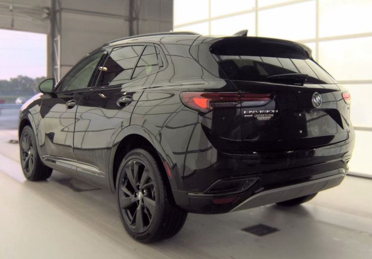 Used 2023 Buick Envision Preferred w/ Sport Touring Package AWD/4WD image 3