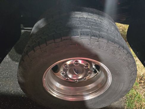 Used 2016 Ford F350 Lariat w/ Lariat Interior Package image 6