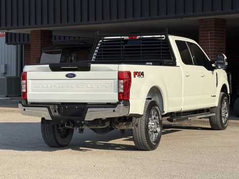 Used 2022 Ford F350 Lariat w/ Lariat Ultimate Package AWD/4WD image 9
