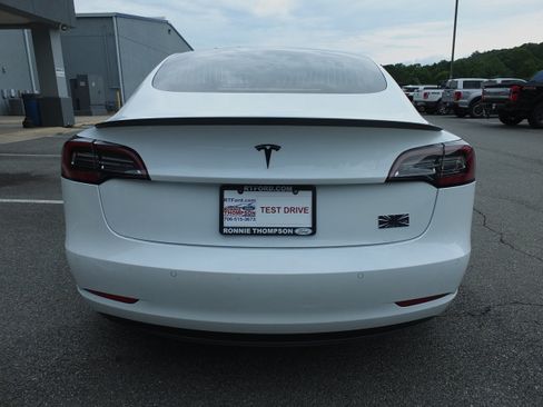 Used 2020 Tesla Model 3 Long Range AWD/4WD image 4