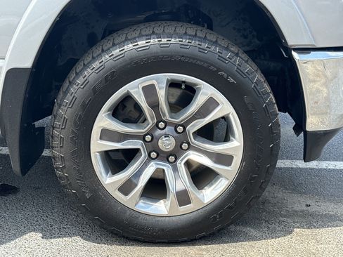 Used 2019 RAM 1500 Limited AWD/4WD image 12