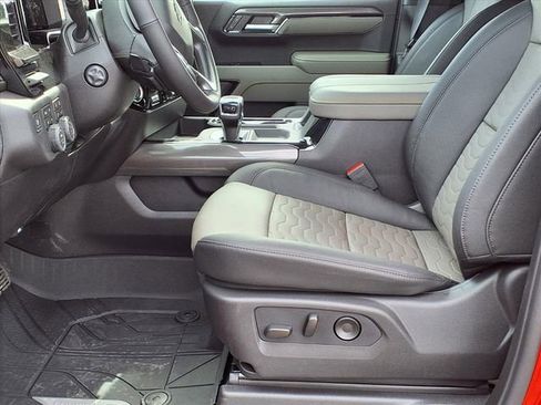 New 2026 Chevrolet Silverado 1500 ZR2 AWD/4WD image 13