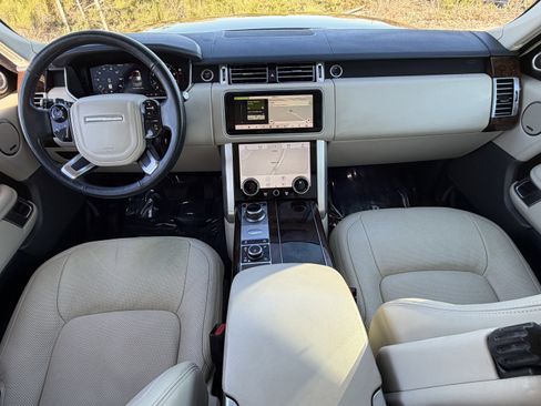 Used 2020 Land Rover Range Rover HSE image 31