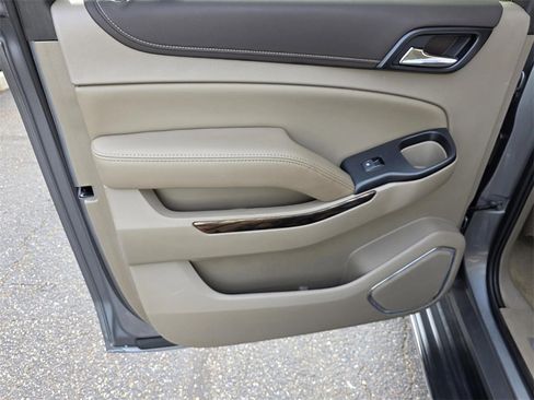 Used 2019 GMC Yukon XL SLT w/ Open Road Package image 40