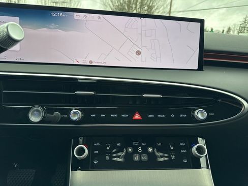 New 2026 Genesis GV70 2.5T Advanced image 27