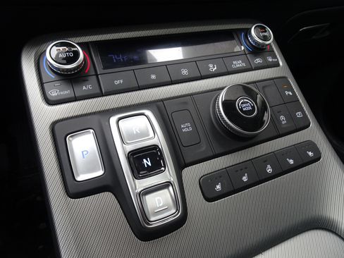 Used 2024 Hyundai Palisade SEL image 17