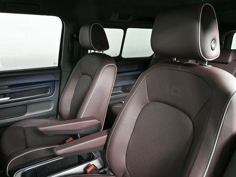 New 2025 Volkswagen ID. Buzz Pro S image 5