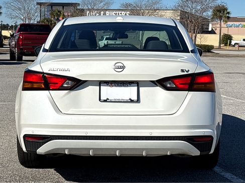 Used 2023 Nissan Altima 2.5 SV image 19