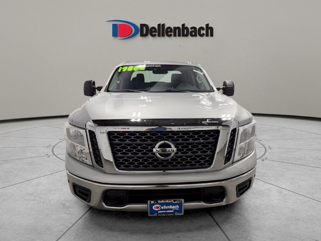 Used 2018 Nissan Titan SV w/ SV Convenience Package AWD/4WD image 8