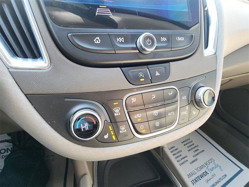 Used 2020 Chevrolet Malibu LT image 18