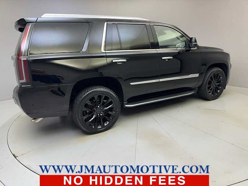 Used 2017 Cadillac Escalade Luxury AWD/4WD image 5