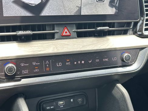 Used 2025 Kia Sportage X-Pro Prestige AWD/4WD image 29