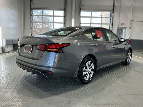 Used 2025 Nissan Altima 2.5 S image 33