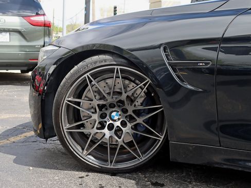 Used 2018 BMW M4 Coupe RWD image 16